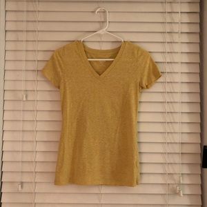Mustard yellow v-neck T-shirt